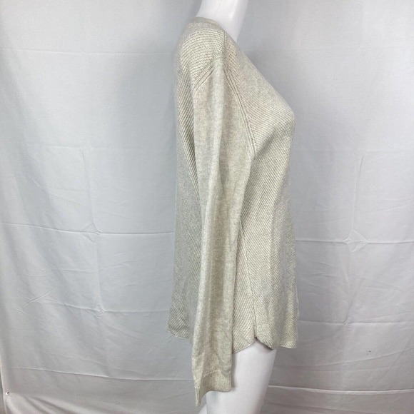Cabi Cardigan Womens Sz M Gray V Neck Long‎ Sleeve Cotton Button Sweater - Picture 4 of 9